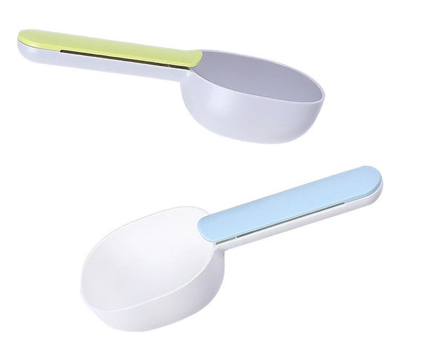 Scoopi 2-in-1 | Cat's Food Scoop with a Sealing Bag Clip